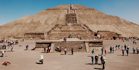 Teotihuacan pyramid Mexico